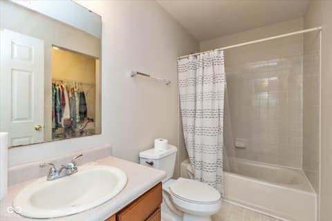 Photo of 560 Runnymede Court, Greenfield, IN