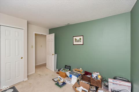 Photo of 560 Runnymede Court, Greenfield, IN
