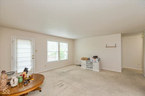 Photo of 560 Runnymede Court, Greenfield, IN