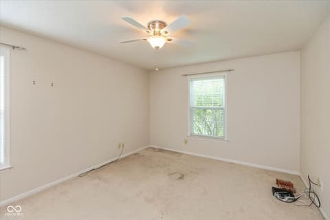 Photo of 560 Runnymede Court, Greenfield, IN