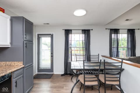 Dining room at 221 Creekside Court, Whiteland, IN