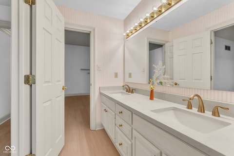 Primary bathroom at 3172 Smokey Ridge Lane, Carmel, IN