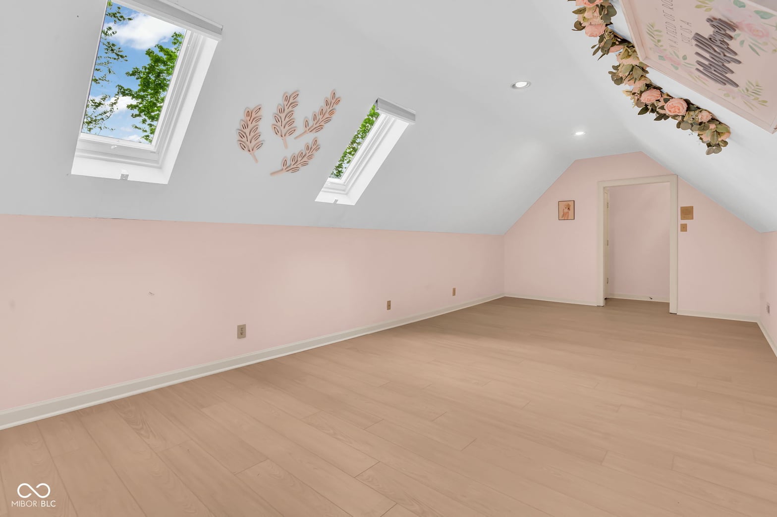 Photo 74