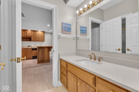 Primary bathroom at 3172 Smokey Ridge Lane, Carmel, IN