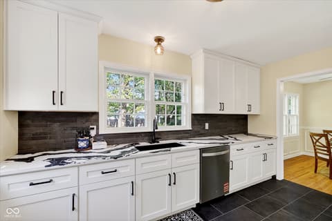 Photo of 5218 Kingsley Drive, Indianapolis, IN