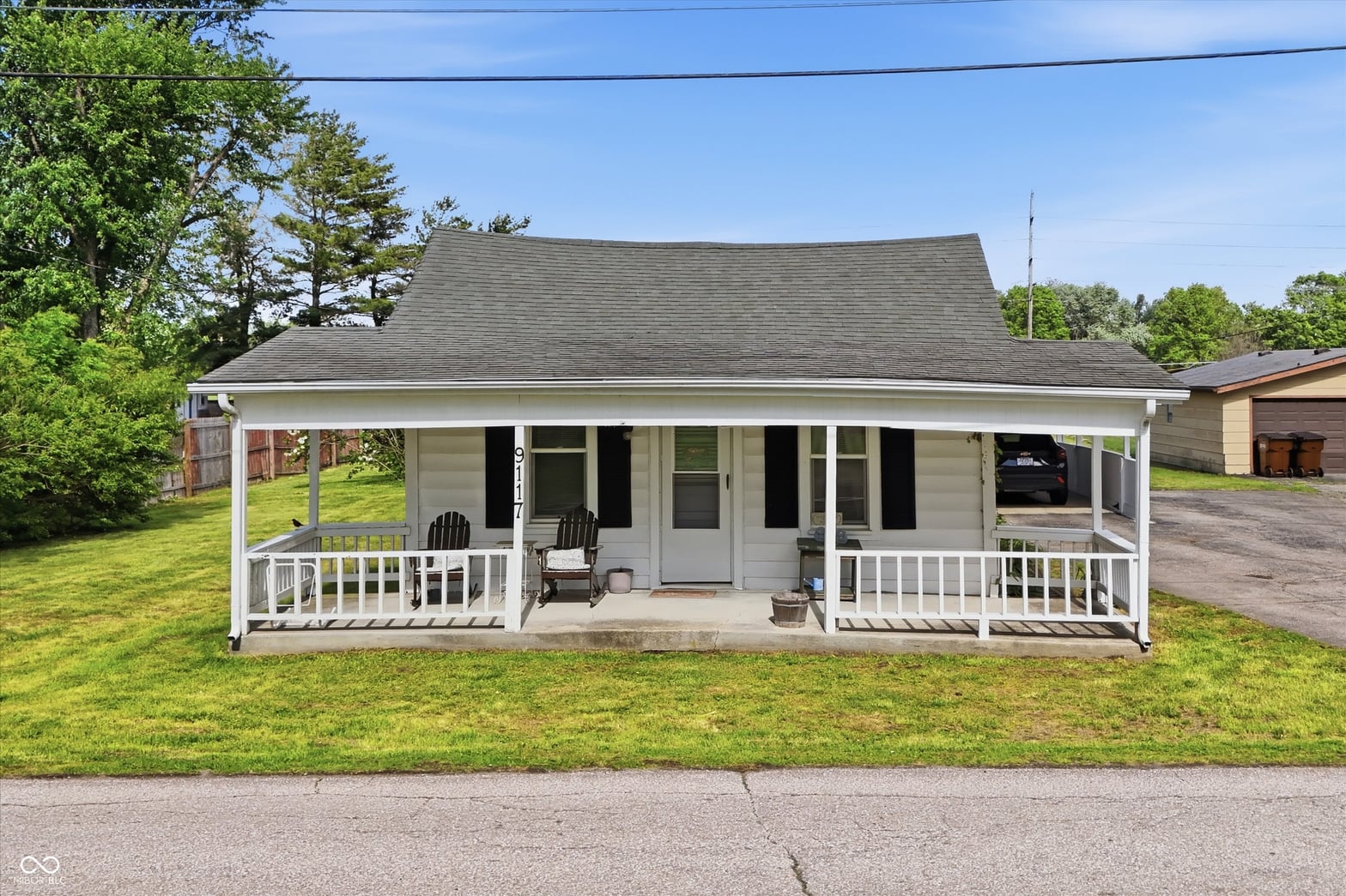 Photo of 9117 Main Street, Taylorsville, IN