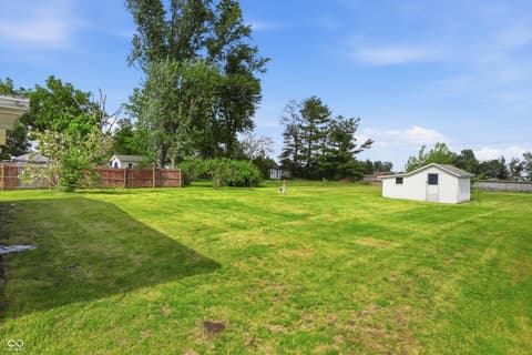 Photo of 9117 Main Street, Taylorsville, IN