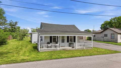 Photo of 9117 Main Street, Taylorsville, IN