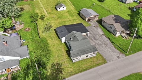 Photo of 9117 Main Street, Taylorsville, IN