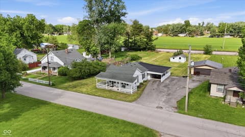 Photo of 9117 Main Street, Taylorsville, IN