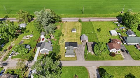 Photo of 9117 Main Street, Taylorsville, IN
