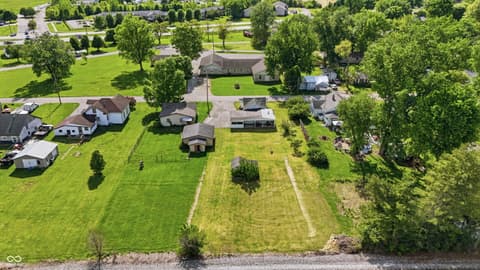 Photo of 9117 Main Street, Taylorsville, IN
