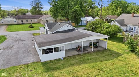 Photo of 9117 Main Street, Taylorsville, IN