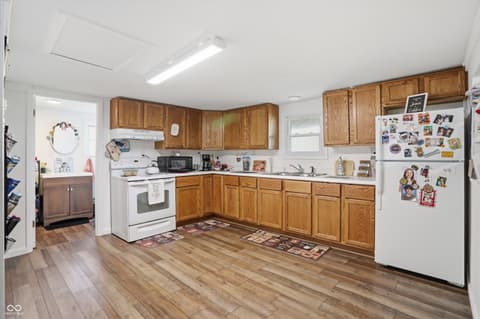 Photo of 9117 Main Street, Taylorsville, IN