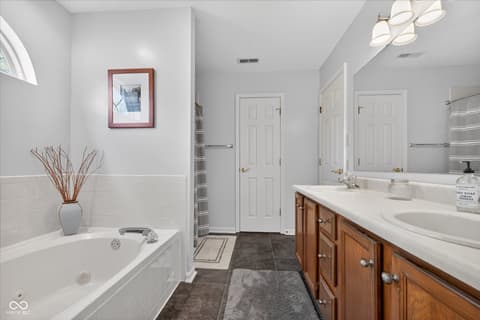 Photo of 5935 Candlewick Drive, Indianapolis, IN