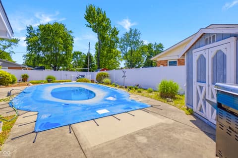 Photo of 2820 Wedgewood Drive, Columbus, IN