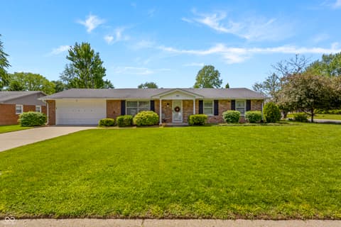 Photo of 2820 Wedgewood Drive, Columbus, IN