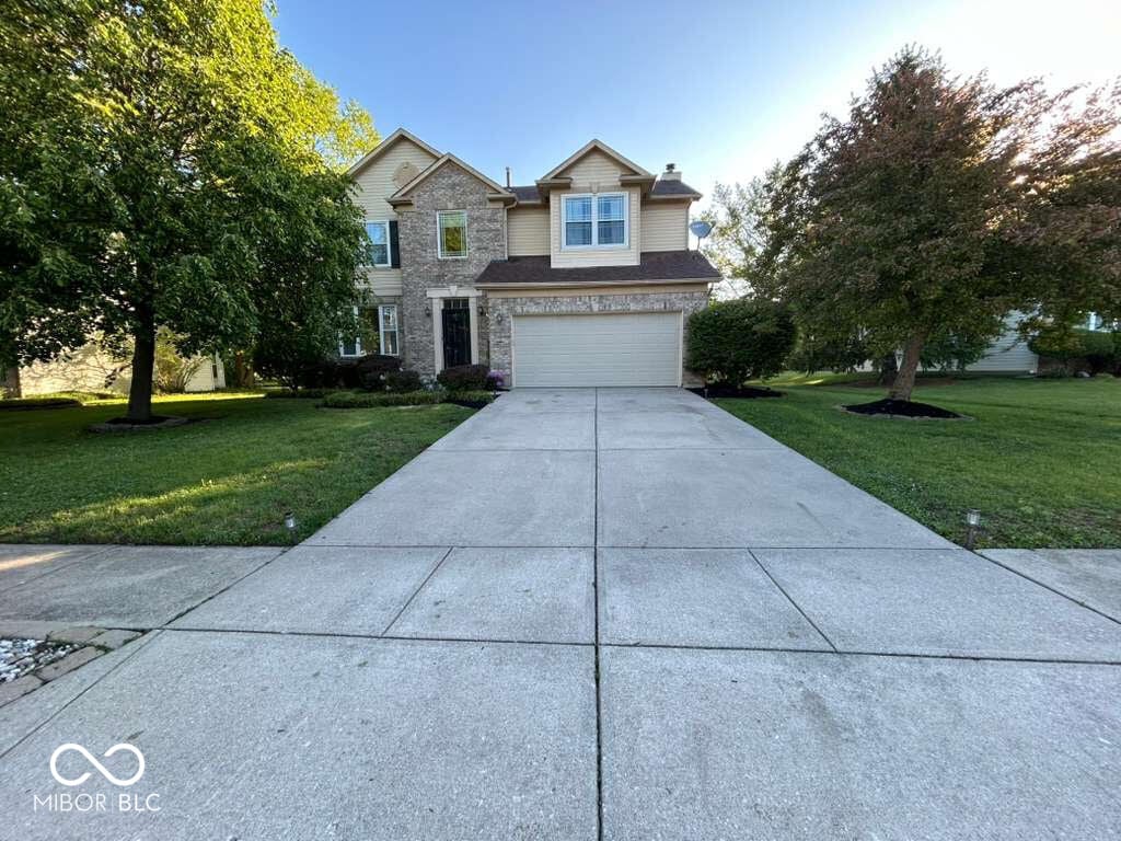 Front exterior at 5400 Wakefield Drive S, Greenwood, IN