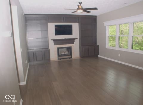 Family room at 7623 Willow Ridge, Fishers, IN