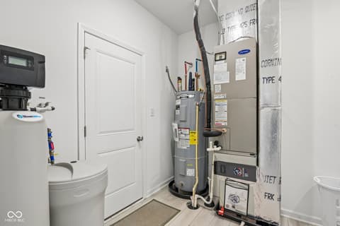 Photo of 822 Lando Creek Drive, Kokomo, IN