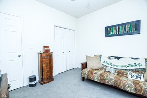 Sitting Room — 12289 Wolf Run Road, Noblesville, IN