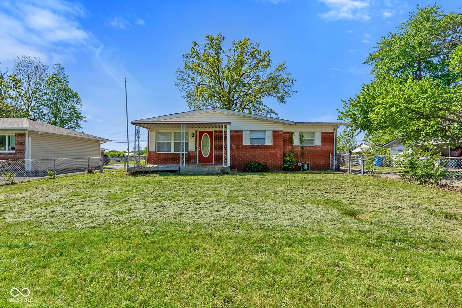 Front exterior at 4915 W Southern Avenue, Indianapolis, IN