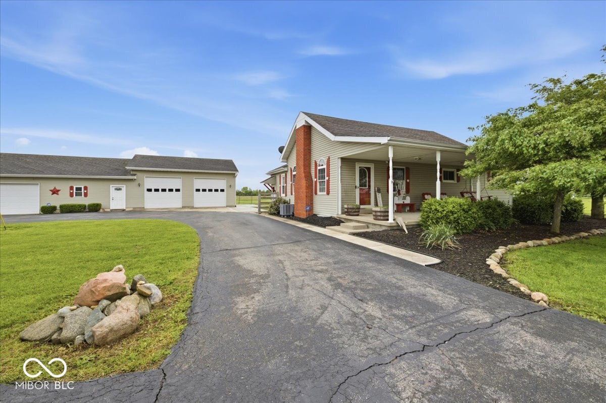 Photo of 2533 W US Highway 36, Middletown, IN