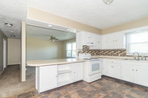Photo of 603 E 11th Street, Rushville, IN
