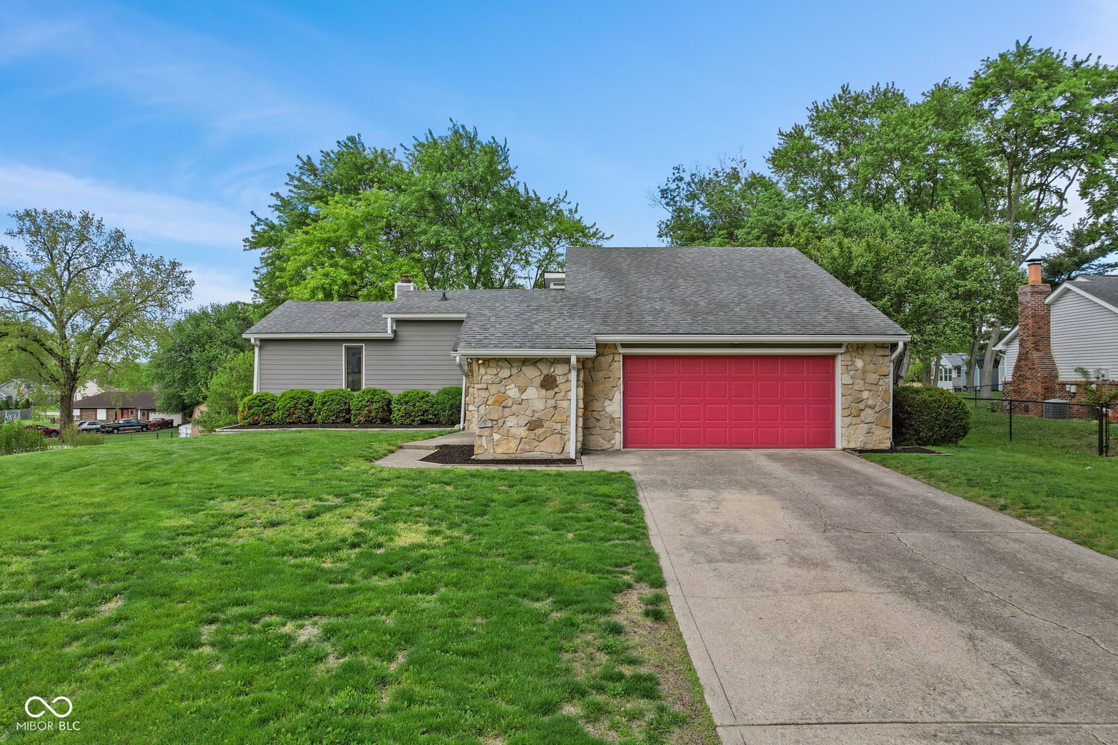 Front exterior at 5974 Oak Hill West Drive, Plainfield, IN