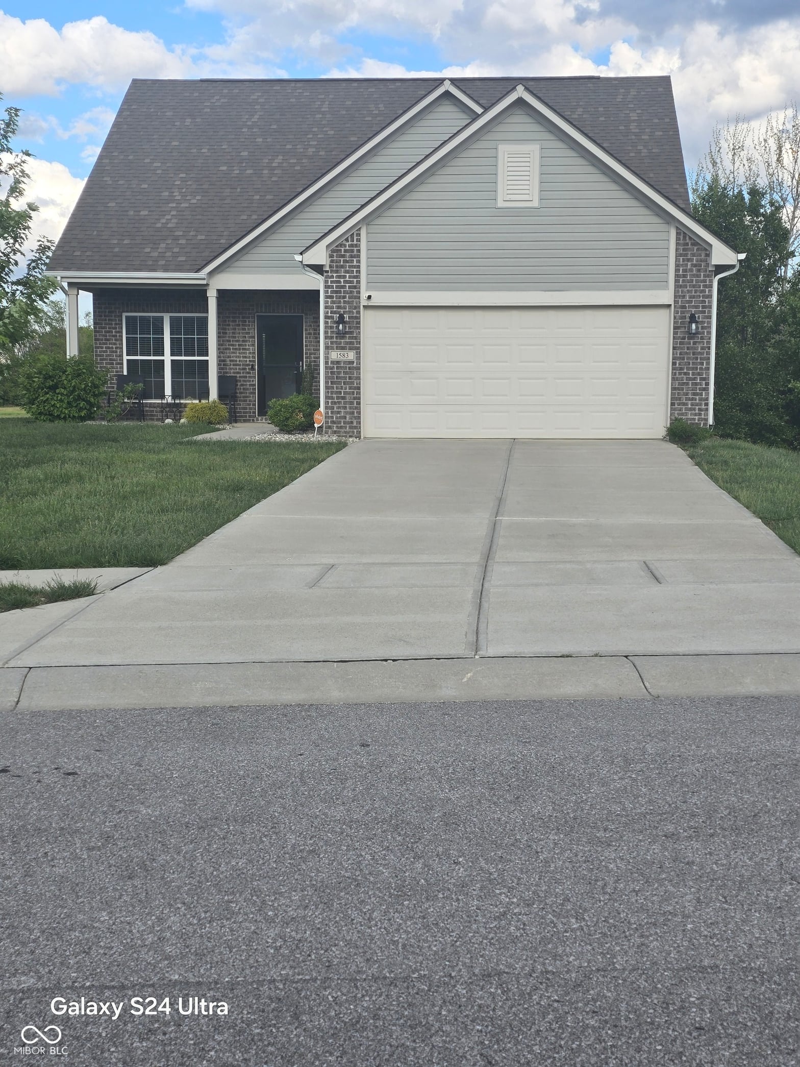 Photo of 1583 N Creekwater Pass, Greenfield, IN
