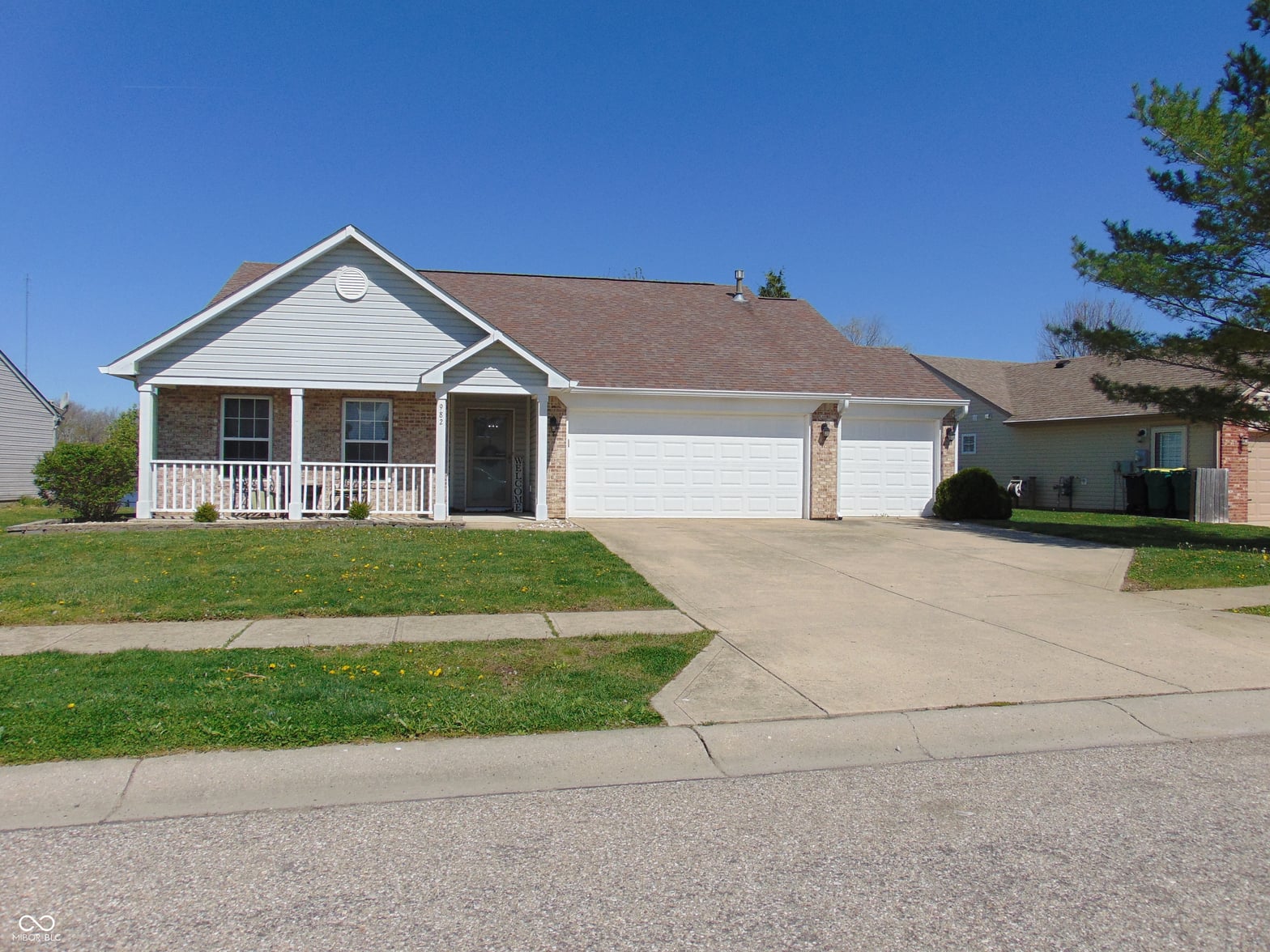 Photo of 982 Youngs Creek Drive, Franklin, IN