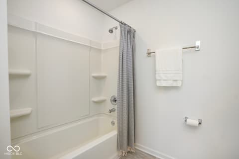 Photo of 8346 Juniper Lane, Pendleton, IN