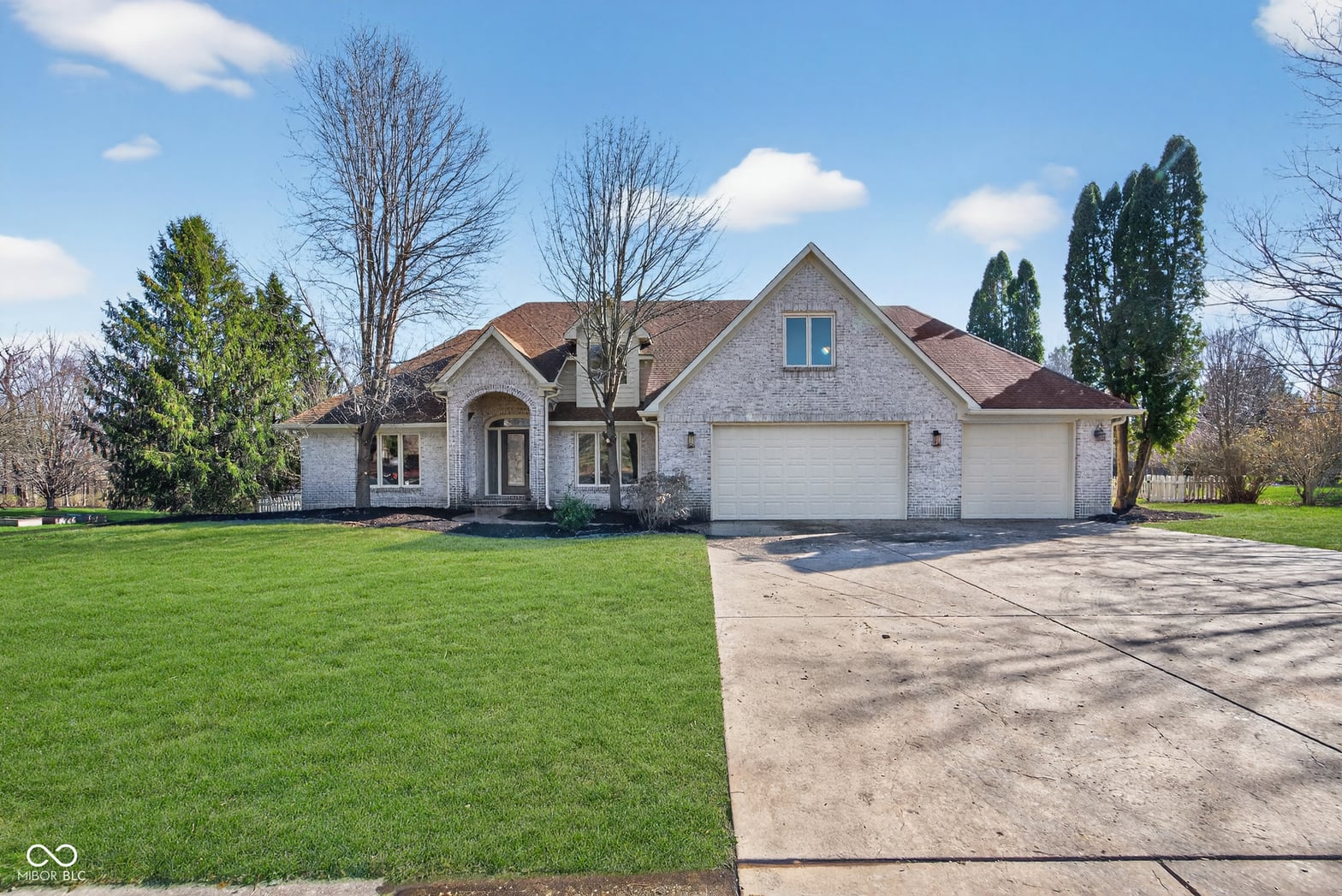 Photo of 6079 Timberbend Drive, Avon, IN