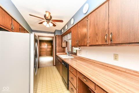 Kitchen at 12346 Brompton Road, Carmel, IN