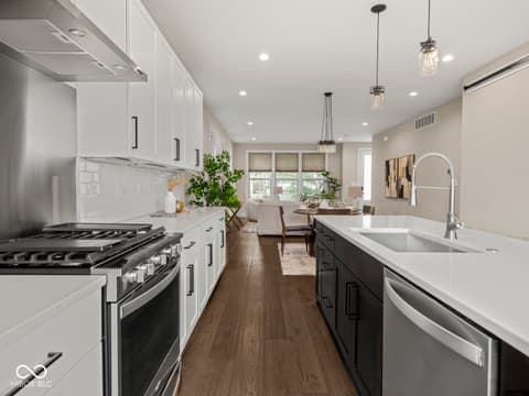 Photo of 349 N Arsenal Avenue, Indianapolis, IN