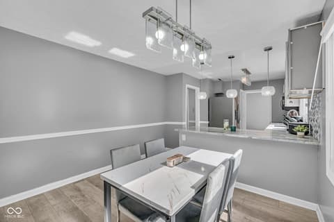Photo of 1039 Ridgeview Court, Avon, IN