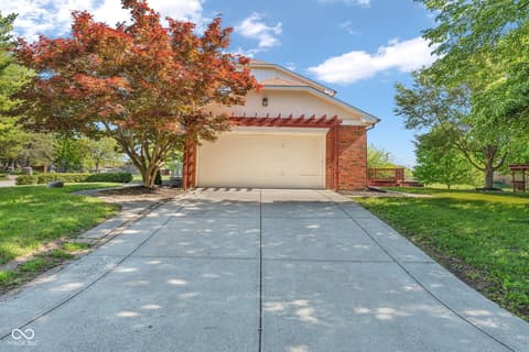 Photo of 1039 Ridgeview Court, Avon, IN