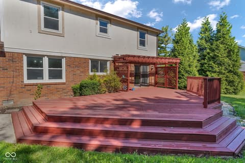 Photo of 1039 Ridgeview Court, Avon, IN