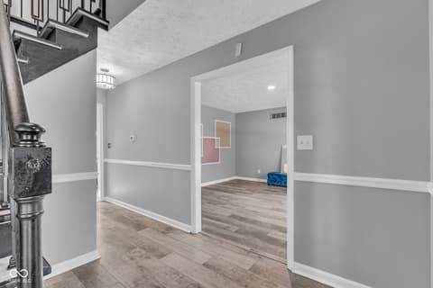 Photo of 1039 Ridgeview Court, Avon, IN
