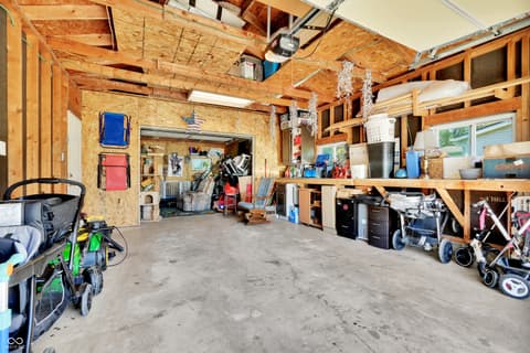 Garage at 38 Fountain Lake Drive, Greenfield, IN