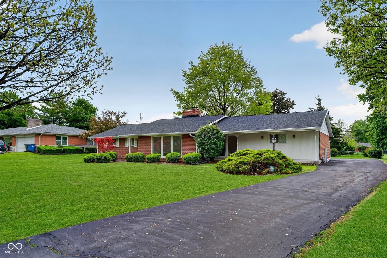 Front exterior at 5125 Thornleigh Drive, Indianapolis, IN