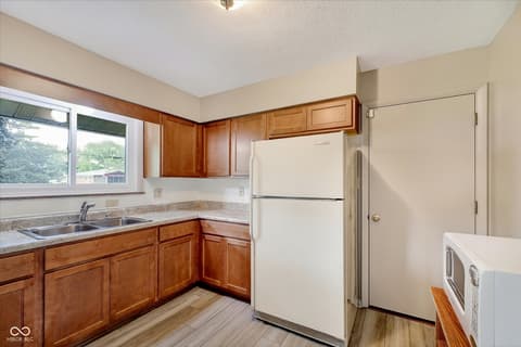 Kitchen at 5125 Thornleigh Drive, Indianapolis, IN