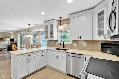 Kitchen at 13077 Lansdowne Drive, Fishers, IN