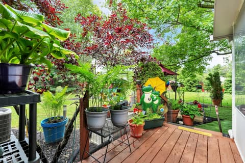 Outdoor living area at 1570 Apple Street, Greenfield, IN