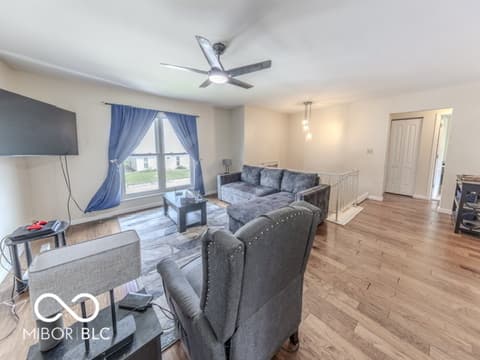 Living room at 1031 W 59th Place, Merrillville, IN