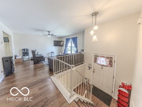 Foyer at 1031 W 59th Place, Merrillville, IN