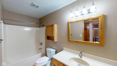 Photo of 8316 Hunters Meadow Way, Indianapolis, IN