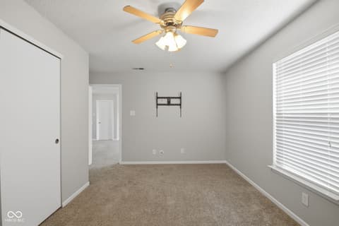 Photo of 987 Rosemary Circle, Greenfield, IN
