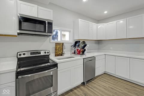 Photo of 954 N Olney Street, Indianapolis, IN