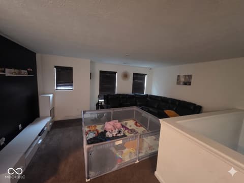 Photo of 889 Declaration Drive, Pittsboro, IN